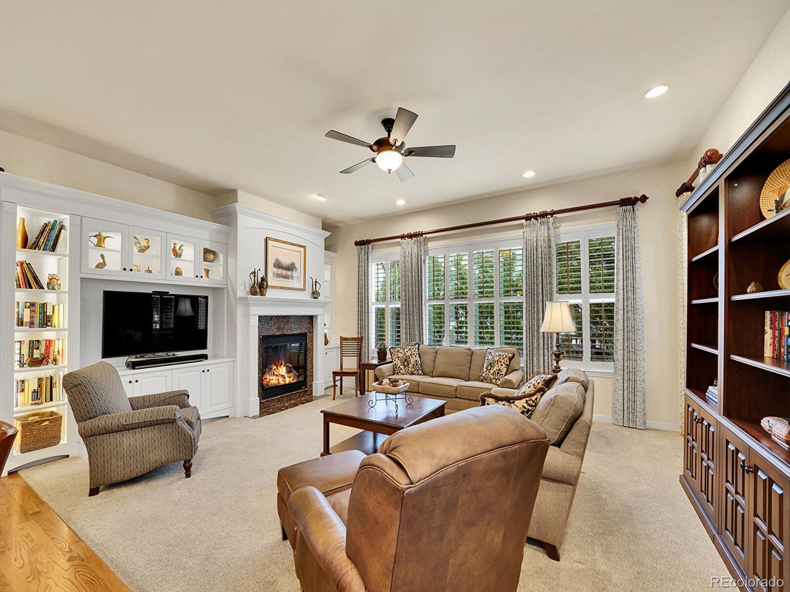 2571 Hunters Place Highlands Ranch, CO 80129 - Photo 14 of 50 Gallery Image 14