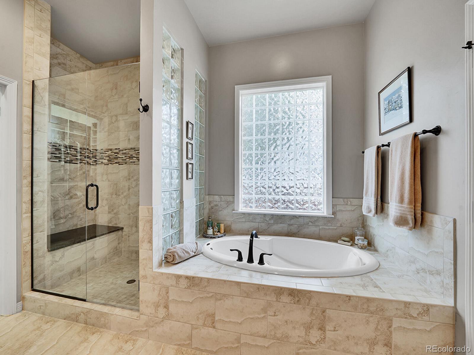 2571 Hunters Place Highlands Ranch, CO 80129 - Photo 7 of 50 Gallery Image 7