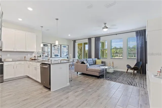 $2,300 | 10076 Red Eagle Drive, Orlando, FL 32825