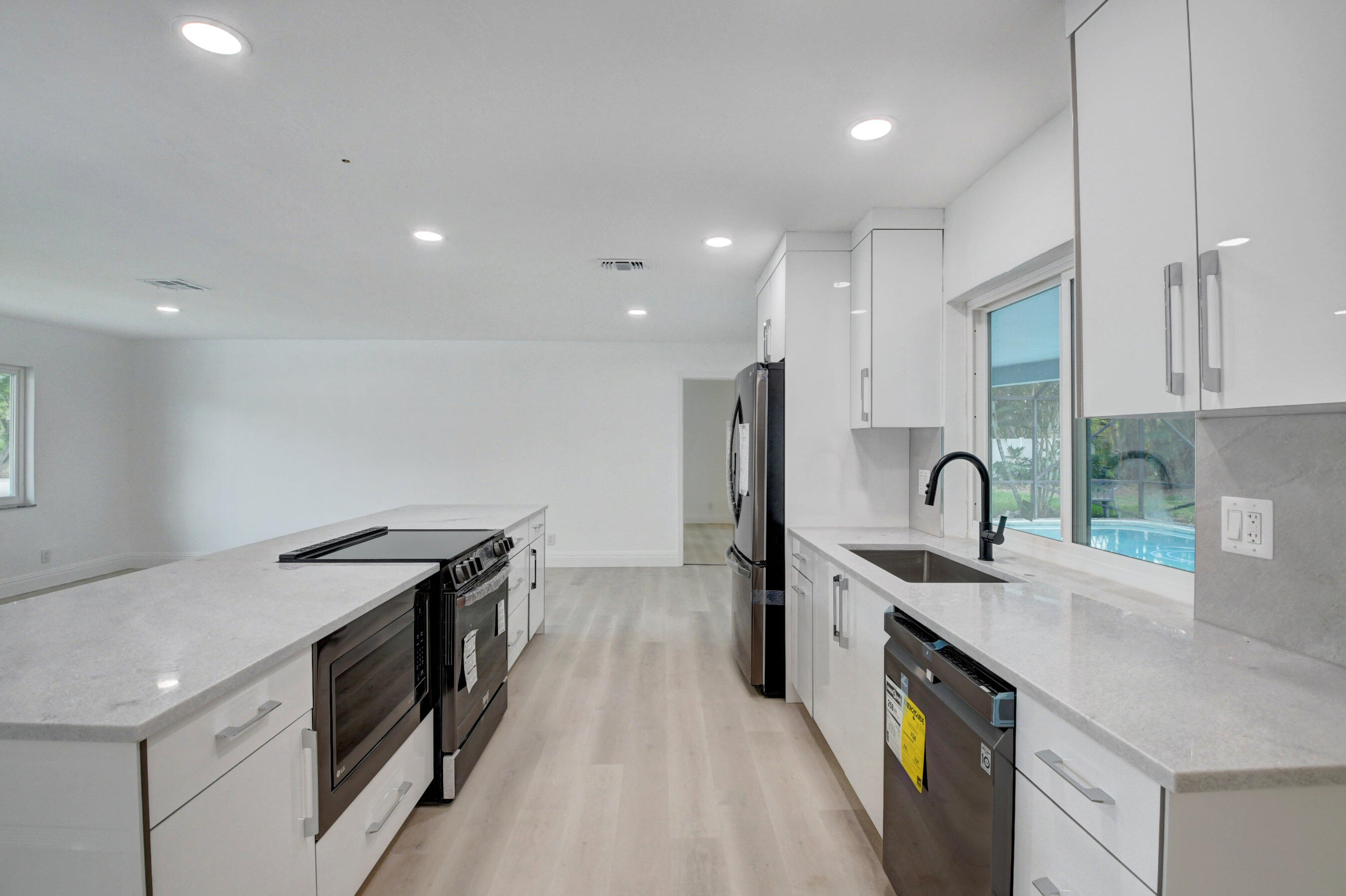 972 Northwest 9th Street Boca Raton, FL 33486 - Photo 7 of 51 DSC_9978_79_80_81_82