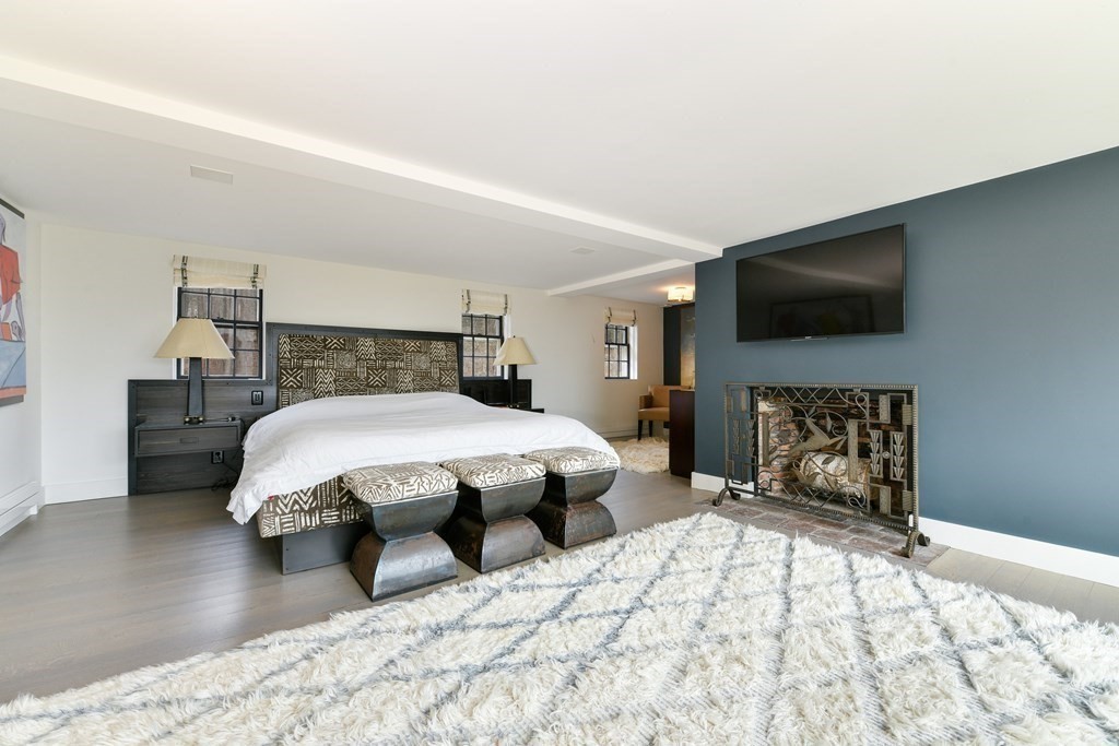 301 Summer Street Manchester, MA 01944 - Photo 13 of 29