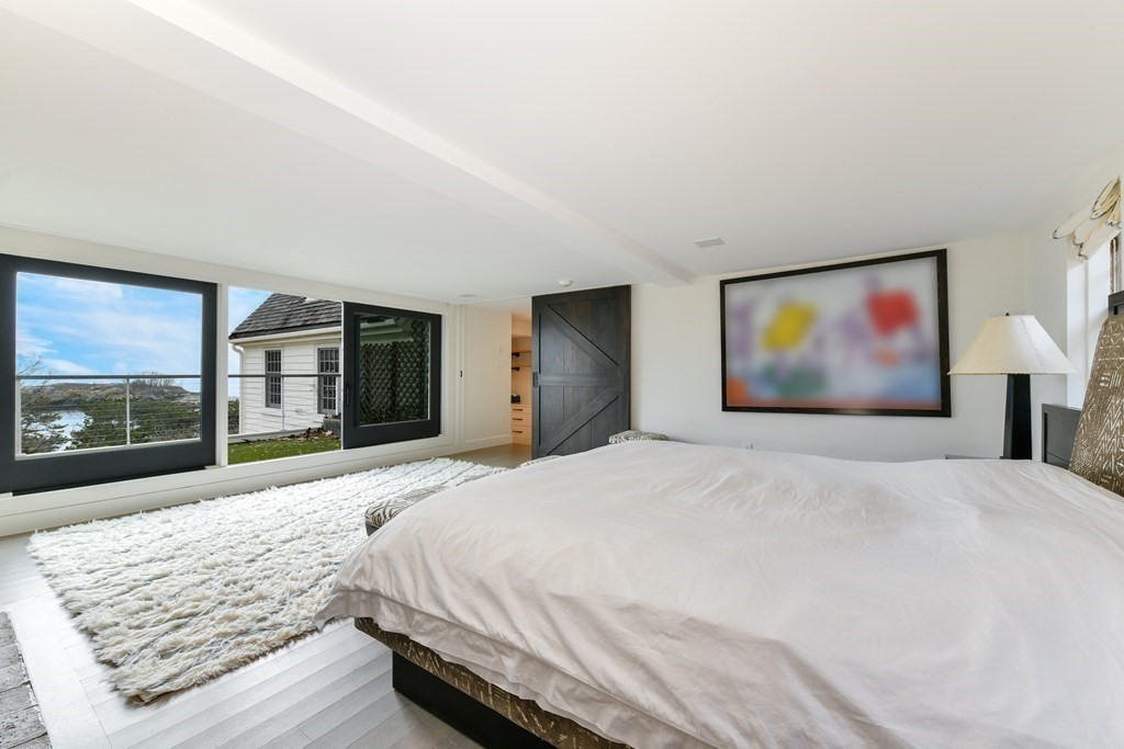 301 Summer Street Manchester, MA 01944 - Photo 14 of 29