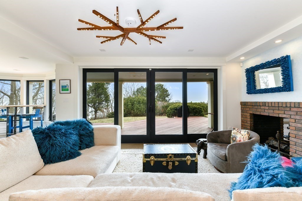 301 Summer Street Manchester, MA 01944 - Photo 3 of 29