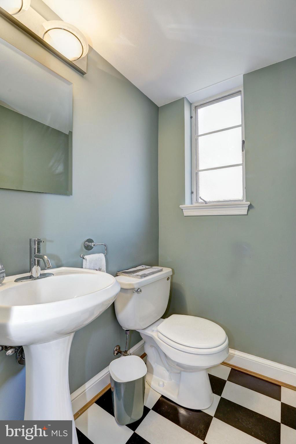 5701 Newington Road Bethesda, MD 20816 - Photo 22 of 30 Bath