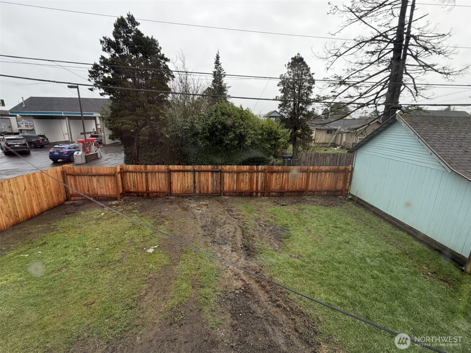 809 West Market Street Aberdeen, WA 98520 - Photo 35 of 39 a backyard of a house with lots of green space