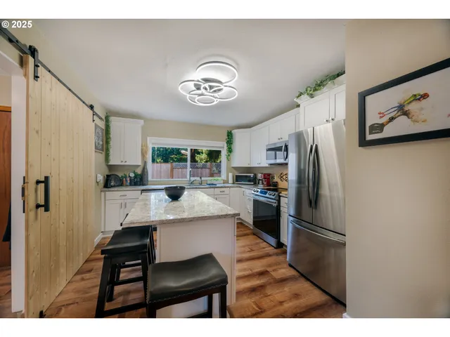 $567,500 | 150 Rees Hill Road Southeast, Salem, OR 97306