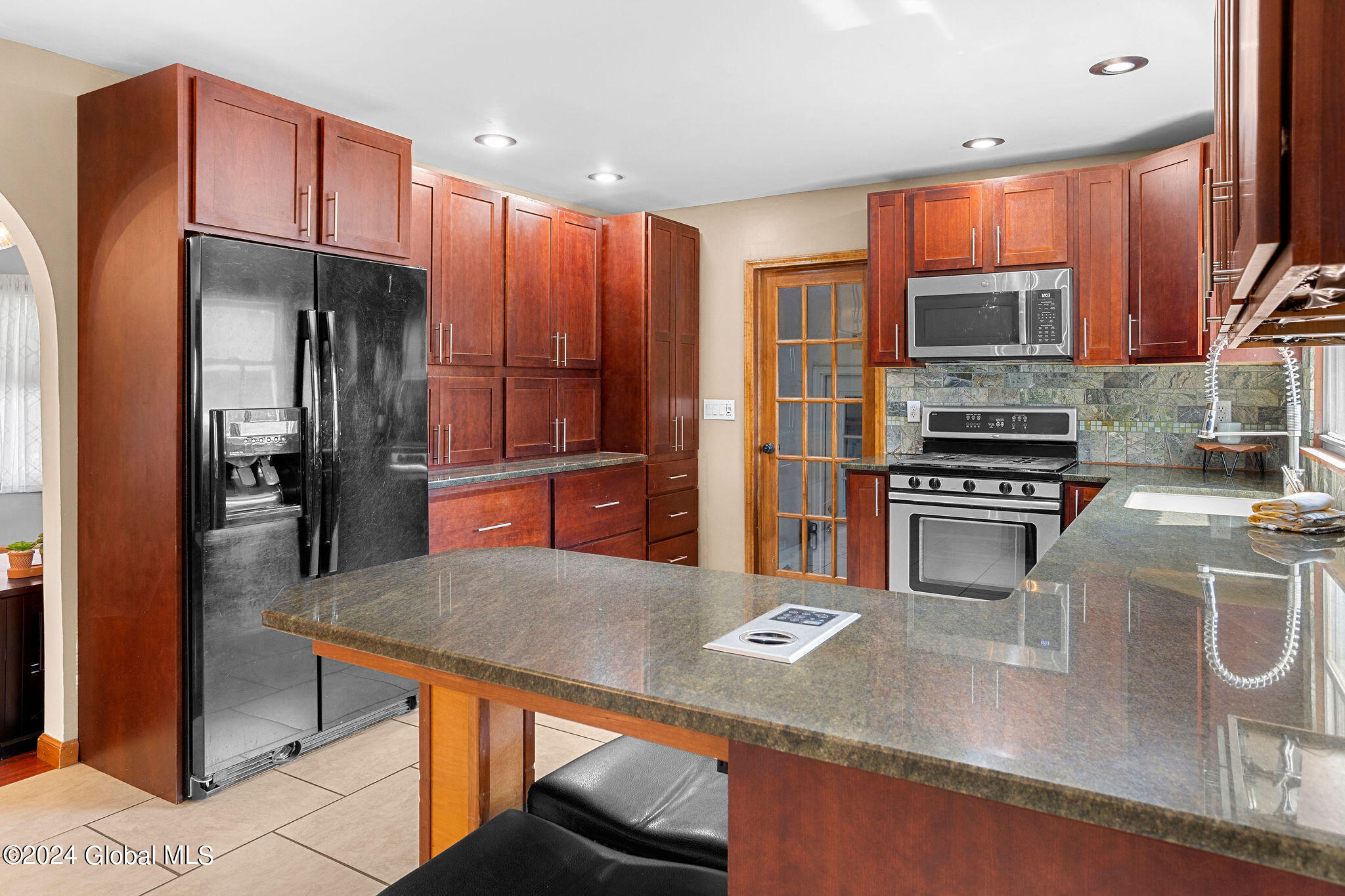 686 Watervliet Shaker Road Latham, NY 12110 - Photo 7 of 34 Kitchen