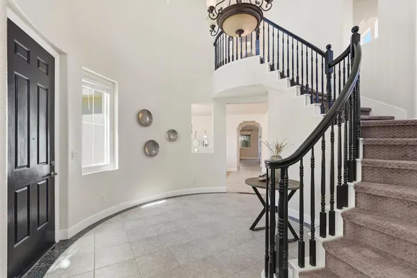 $888,000 | 5515 Jerry Litell Way, Sacramento, CA 95835