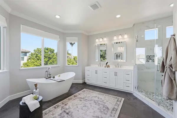 $888,000 | 5515 Jerry Litell Way, Sacramento, CA 95835