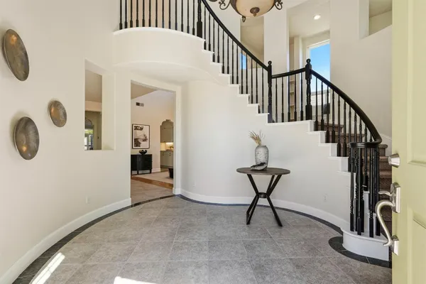$888,000 | 5515 Jerry Litell Way, Sacramento, CA 95835
