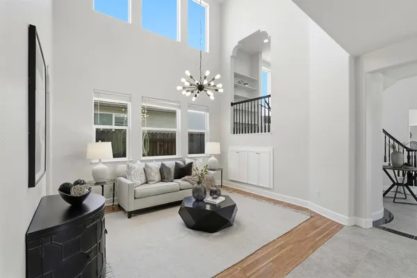 $888,000 | 5515 Jerry Litell Way, Sacramento, CA 95835