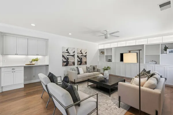$888,000 | 5515 Jerry Litell Way, Sacramento, CA 95835