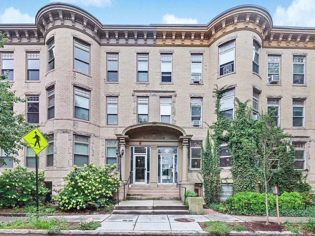 32 Winchester Street, Unit 1, Brookline, MA 02446 Compass