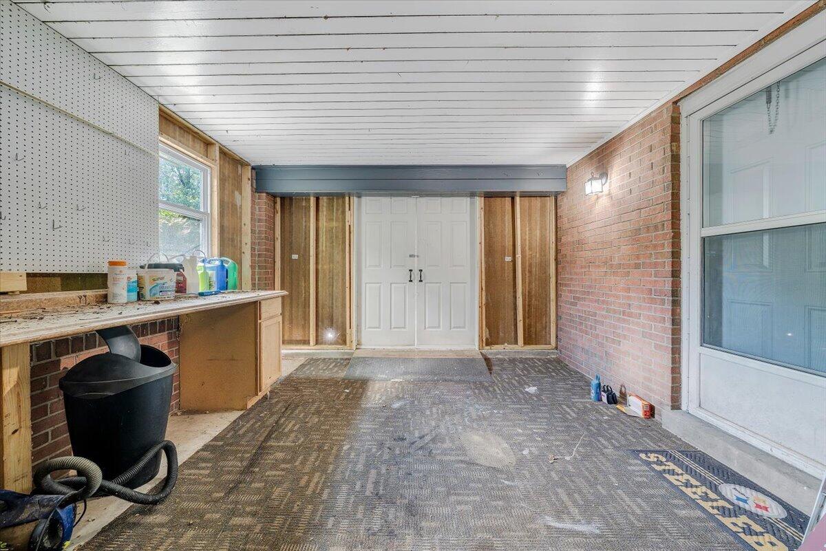 2801 Edgewood Street Southwest Roanoke, VA 24015 - Photo 31 of 60 45-MIB05586