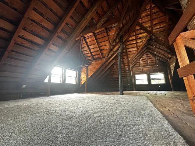 $2,550 | 79 Lawler Street, Holyoke, MA 01040