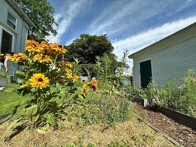 $2,550 | 79 Lawler Street, Holyoke, MA 01040