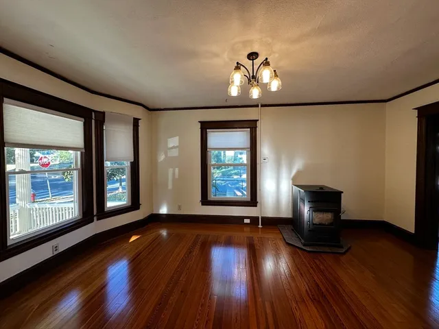 $2,550 | 79 Lawler Street, Holyoke, MA 01040