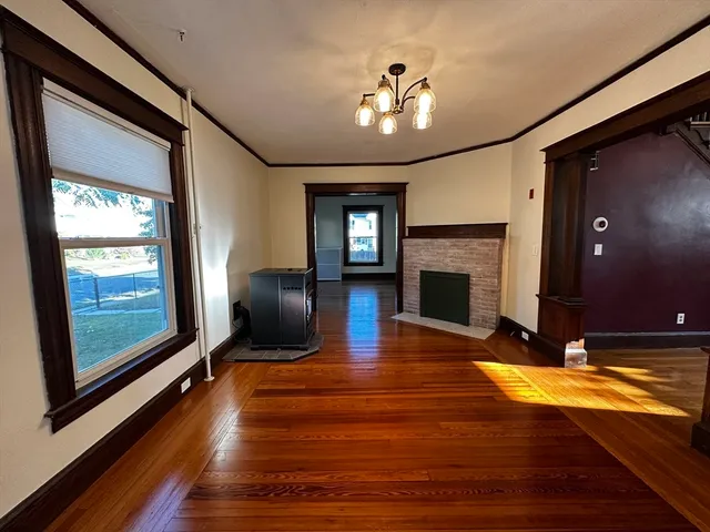 $2,550 | 79 Lawler Street, Holyoke, MA 01040