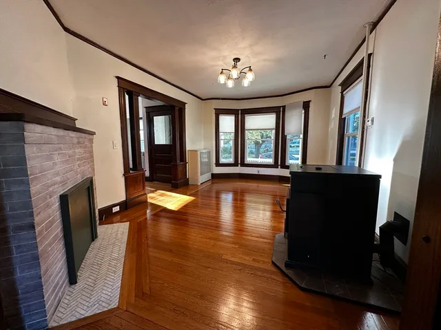 $2,550 | 79 Lawler Street, Holyoke, MA 01040