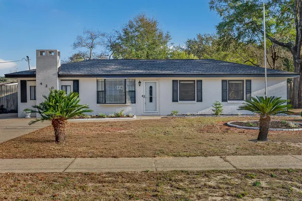 $2,200 | 420 Paradise Road, Niceville, FL 32578