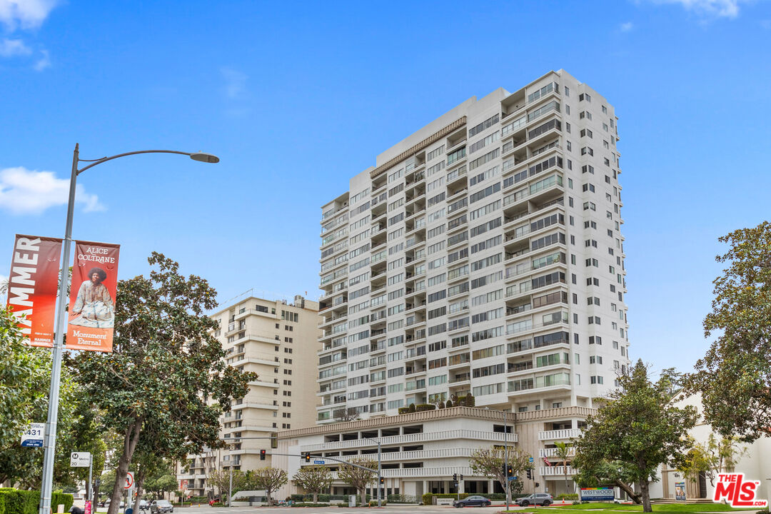 10501 Wilshire Boulevard, Unit 1605 Los Angeles, CA 90024 - Photo 27 of 27 a view of a building
