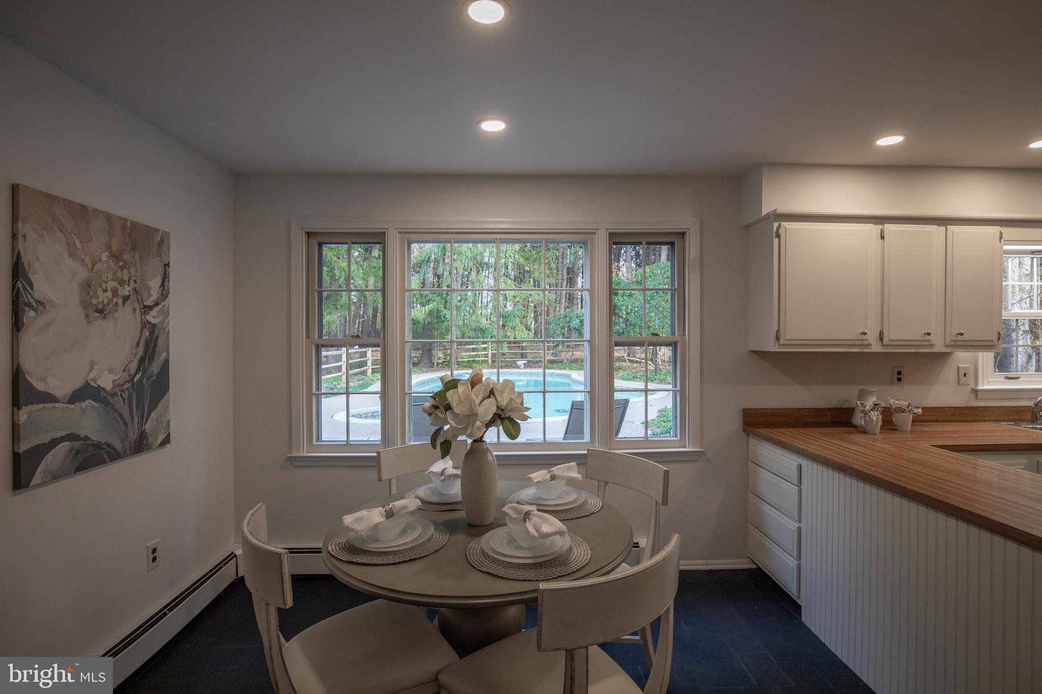 153 Ash Way Doylestown, PA 18901 - Photo 24 of 74 Eat-in area