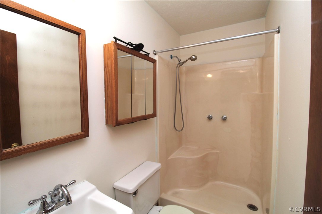 11250 Cosby Mill Road New Kent, VA 23124 - Photo 15 of 26 Gallery Image 15