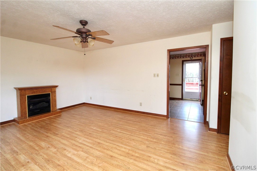 11250 Cosby Mill Road New Kent, VA 23124 - Photo 6 of 26 Gallery Image 6