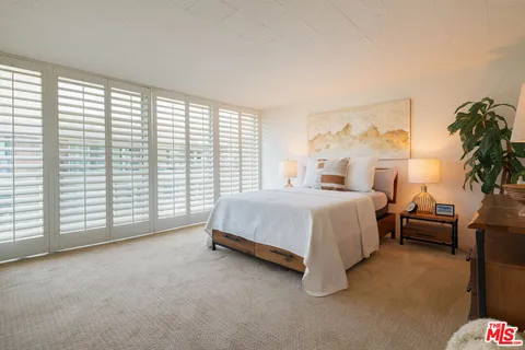 $2,900,000 | 535 Ocean Avenue, Unit 8A, Santa Monica, CA 90402