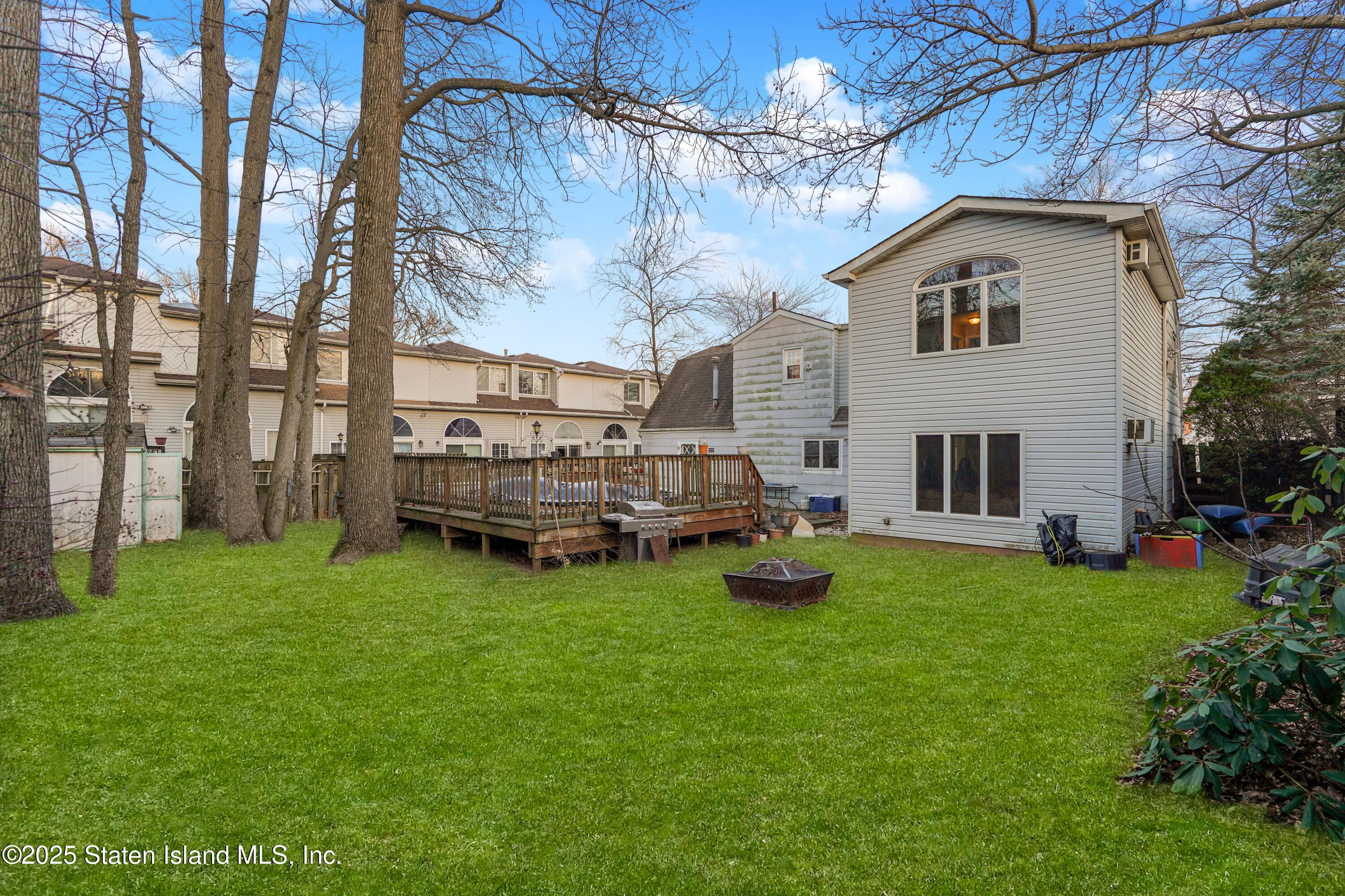 485 Woodrow Road Staten Island, NY 10312 - Photo 24 of 25 IMG_3349