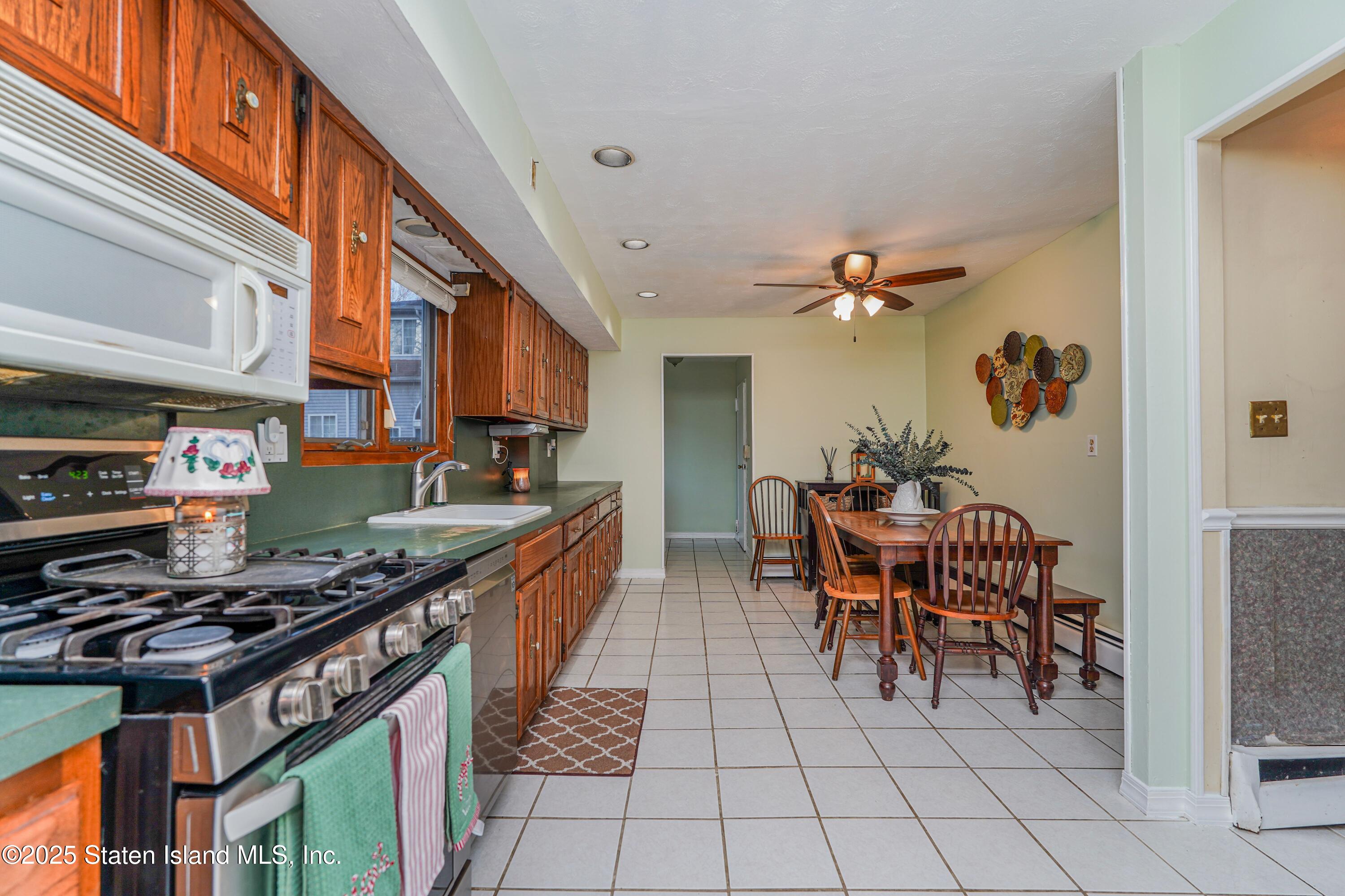 485 Woodrow Road Staten Island, NY 10312 - Photo 6 of 25 IMG_3323