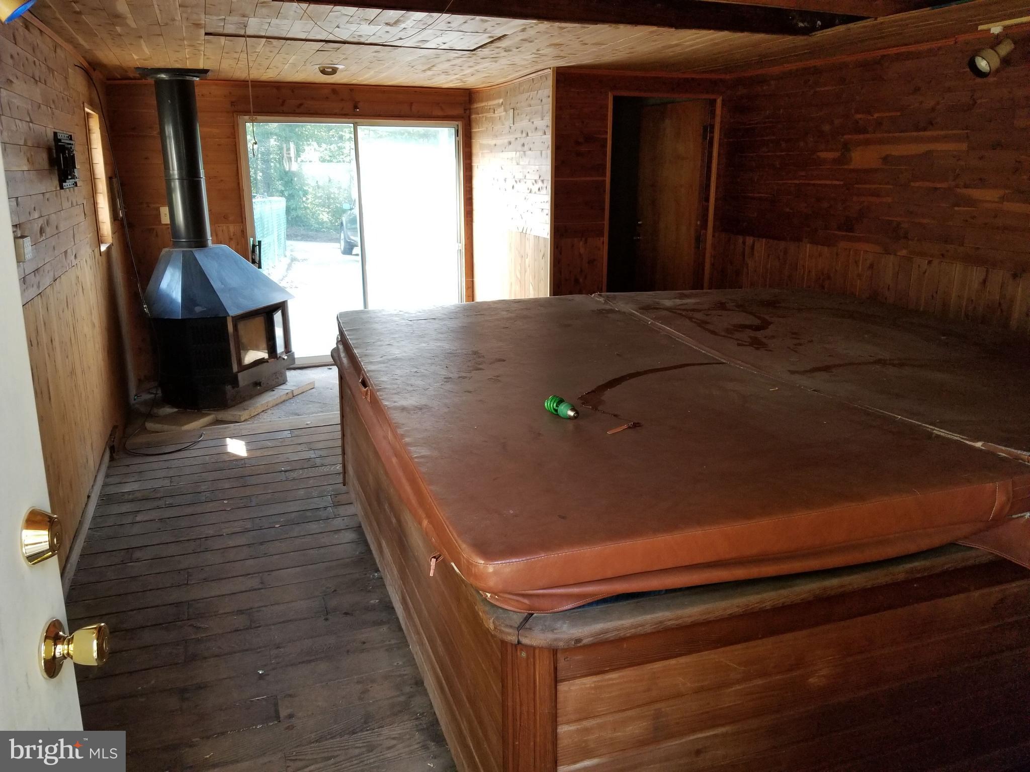 508 Koch Road Linthicum, MD 21090 - Photo 14 of 28 Personal hot tub/sauna room