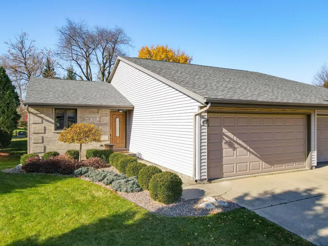 $299,900 | 1051 North Wuthering Hills Drive, Janesville, WI 53546