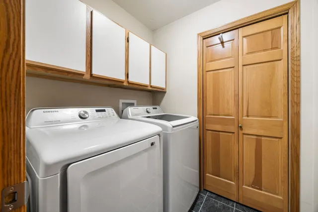 $299,900 | 1051 North Wuthering Hills Drive, Janesville, WI 53546