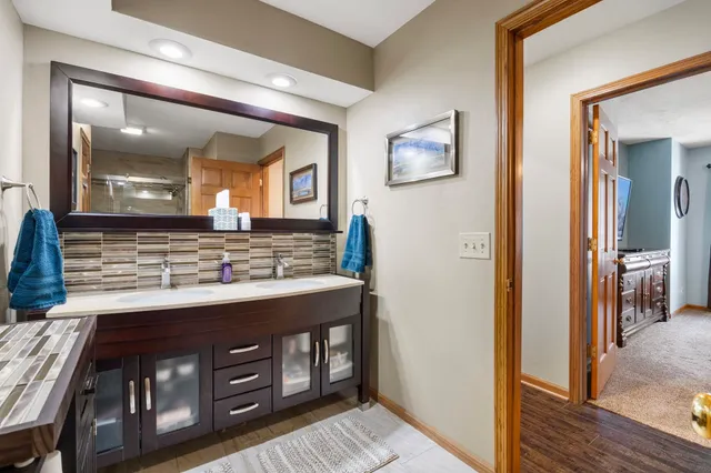 $299,900 | 1051 North Wuthering Hills Drive, Janesville, WI 53546