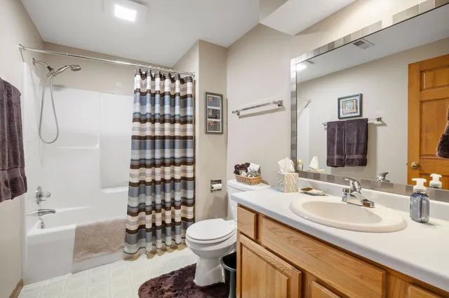 $299,900 | 1051 North Wuthering Hills Drive, Janesville, WI 53546