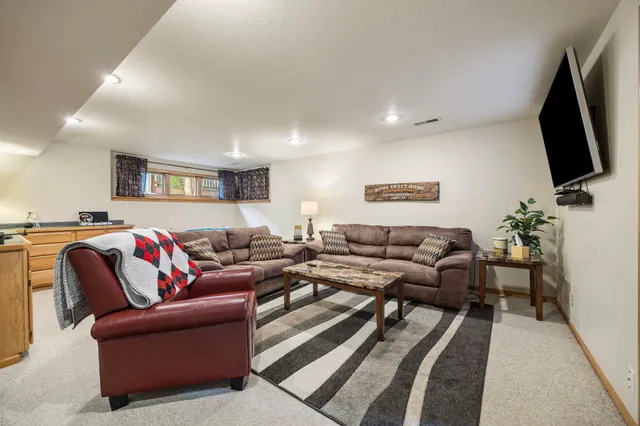 $299,900 | 1051 North Wuthering Hills Drive, Janesville, WI 53546