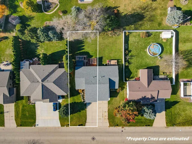 $299,900 | 1051 North Wuthering Hills Drive, Janesville, WI 53546