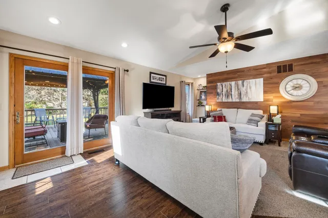 $299,900 | 1051 North Wuthering Hills Drive, Janesville, WI 53546