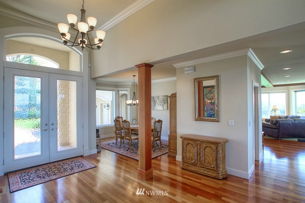 1925 Jones Avenue Northeast Renton, WA 98056 - Photo 8 of 15