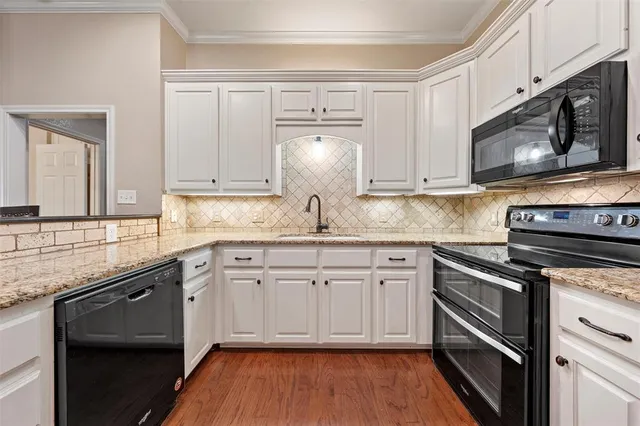 $325,000 | 95 Village Circle, Waco, TX 76710