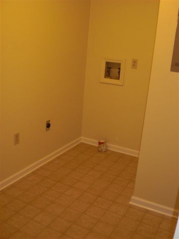80 Mallard Point Road Wirtz, VA 24184 - Photo 9 of 21 Laundry