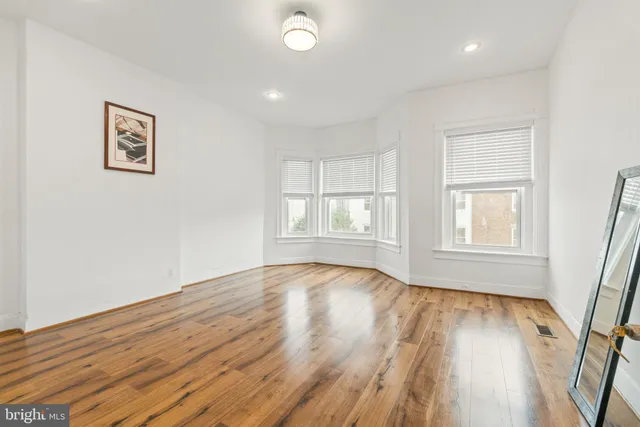 $429,000 | 918 Newington Avenue, Baltimore, MD 21217