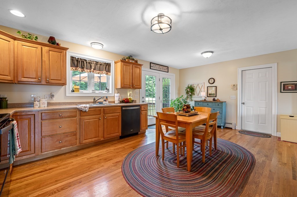 4 Brickyard Road Leicester, MA 01524 - Photo 8 of 42 Gallery Image 8