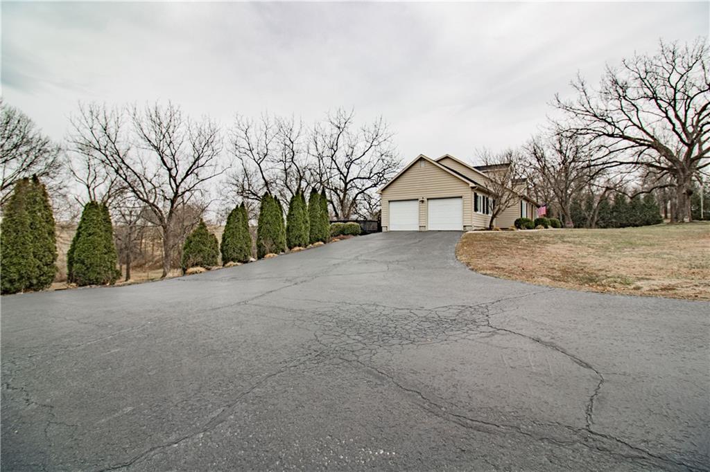 213 Northeast 51st Road Warrensburg, MO 64093 - Photo 44 of 47