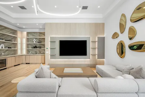 an aerial view of a house with yard and outdoor space