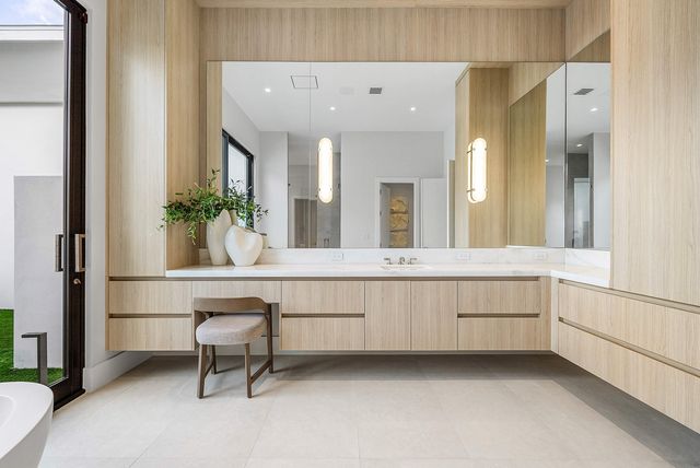 $10,500,000 | 16484 Bridlewood Circle, Delray Beach, FL 33445