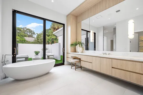 $10,500,000 | 16484 Bridlewood Circle, Delray Beach, FL 33445