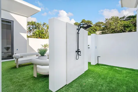 $10,500,000 | 16484 Bridlewood Circle, Delray Beach, FL 33445