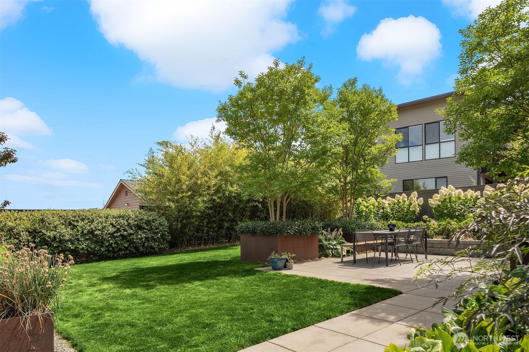 5950 Oakhurst Road South Seattle, WA 98118 - Photo 13 of 39